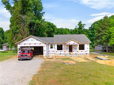 391 Needmore Rd, Carthage, NC 28327