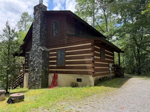1105 Fall Creek Rd, Purlear, NC 28665 photo 30
