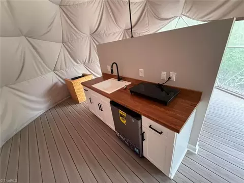 1105 Fall Creek Rd, Purlear, NC 28665 photo 39