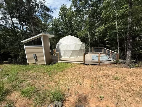 1105 Fall Creek Rd, Purlear, NC 28665 photo 46