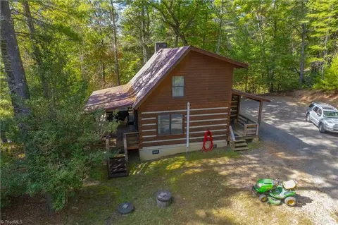 1105 Fall Creek Rd, Purlear, NC 28665 photo 6