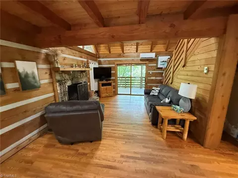 1105 Fall Creek Rd, Purlear, NC 28665 photo 16