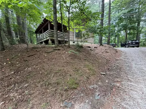 1105 Fall Creek Rd, Purlear, NC 28665 photo 9