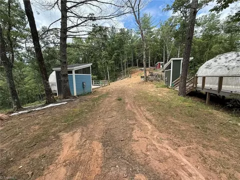 1105 Fall Creek Rd, Purlear, NC 28665 photo 34