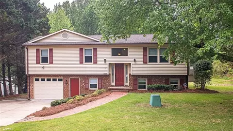 7257 Sleepy Hollow Dr, Archdale, NC 27263