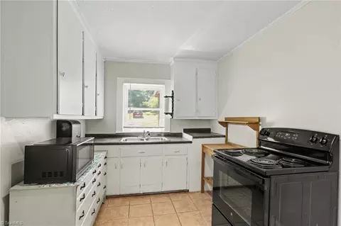 Kitchen - 1602 Larkin St, High Point, NC 27262 photo 1 of 3