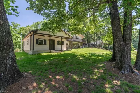 Exterior - 81 Pine Tree Dr, Roaring Gap, NC 28668 photo 6 of 8