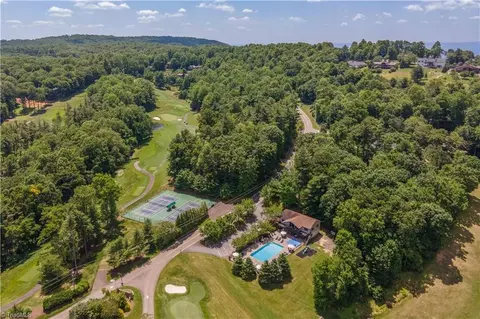 View/Area - 81 Pine Tree Dr, Roaring Gap, NC 28668 photo 3 of 7