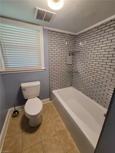 Bath - 81 Pine Tree Dr, Roaring Gap, NC 28668 photo 2 of 4