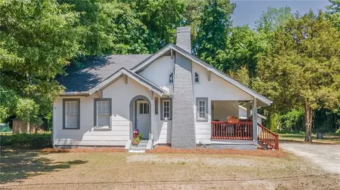 1006 Gordon St, High Point, NC 27260
