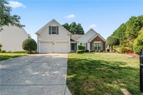 9400 Shepparton Dr, Huntersville, NC 28078