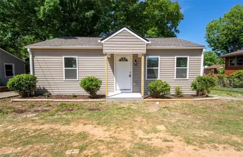 1604 Brentwood St, High Point, NC 27260