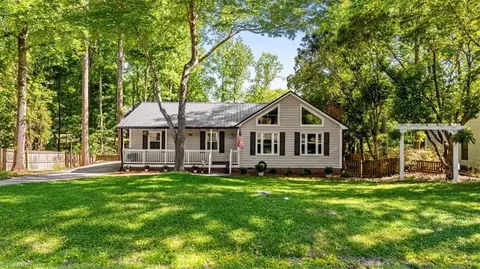 Exterior - 109 Brookleigh Ct, Trinity, NC 27370 photo 2 of 9