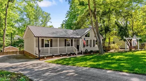 Exterior - 109 Brookleigh Ct, Trinity, NC 27370 photo 3 of 9