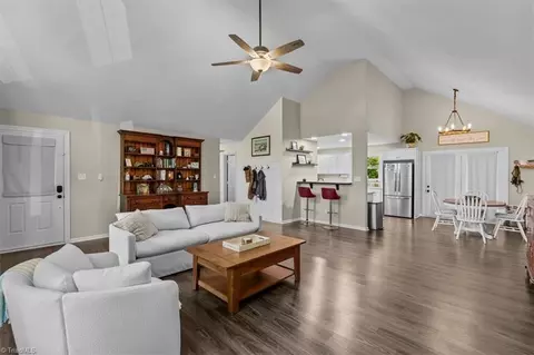 Entry Way - 109 Brookleigh Ct, Trinity, NC 27370 photo 1 of 1