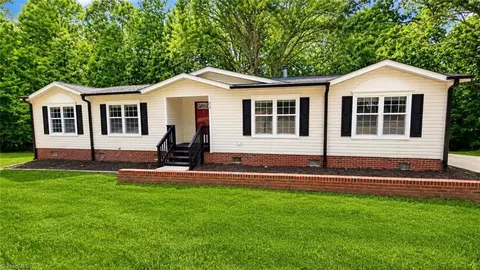 215 Gibson Rd, Mebane, NC 27302