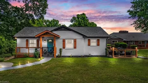 1009 25th St W, Winston Salem, NC 27106