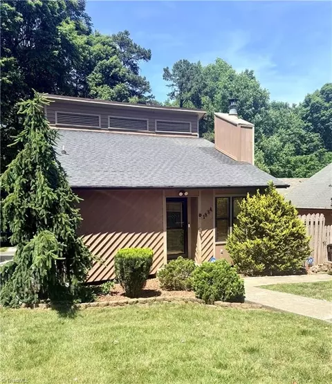 1884 SW Stonewood Dr, Winston Salem, NC 27103