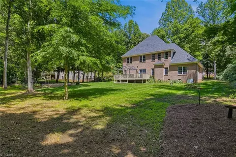 Exterior - 3420 Tanglebrook Trl, Clemmons, NC 27012 photo 7 of 9