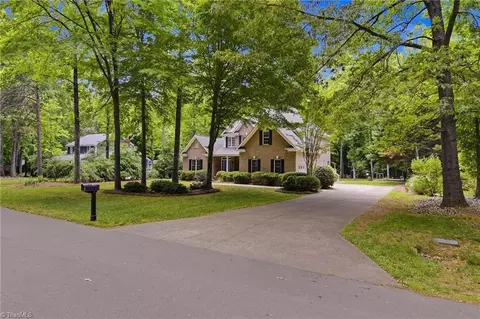 Exterior - 3420 Tanglebrook Trl, Clemmons, NC 27012 photo 2 of 9