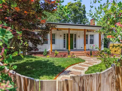1056 Hawthorne Rd S, Winston Salem, NC 27103