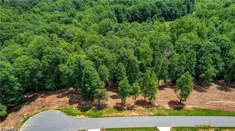 8430 Exmoor Trce, Browns Summit, NC 27214
