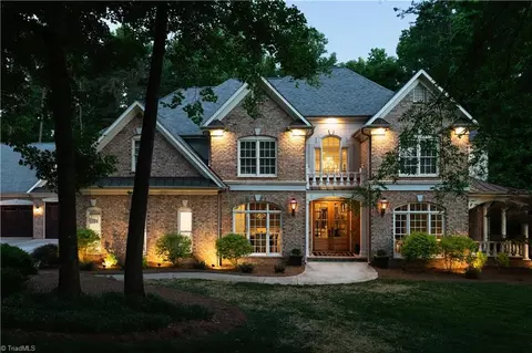 106 Tan Oak Dr, Lexington, NC 27292