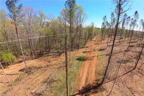 3 Alexander Farm Rd, Harmony, NC 28634 photo 25