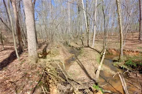 3 Alexander Farm Rd, Harmony, NC 28634 photo 9