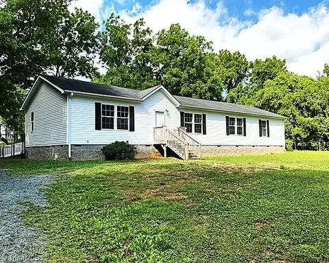 1819 Brier Ln, Graham, NC 27253
