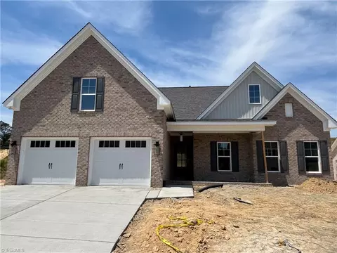 163 Green Forest Ct, Winston Salem, NC 27107