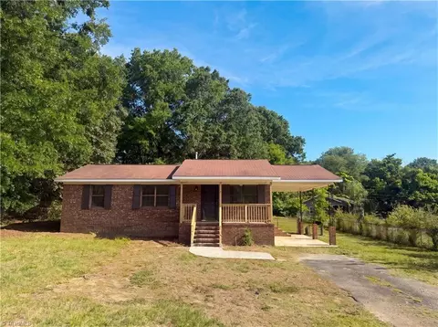 909 Short St, Burlington, NC 27217