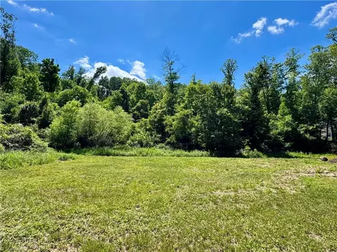 405 Brown Rd, King, NC 27021 photo 8