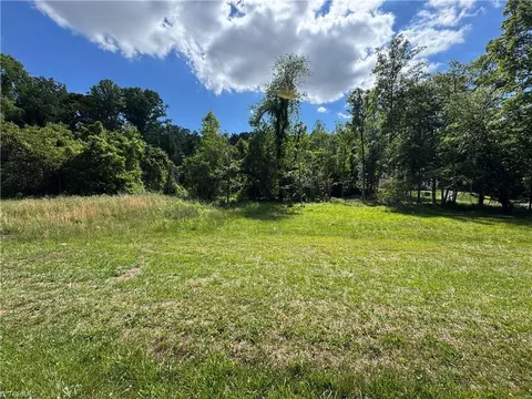 405 Brown Rd, King, NC 27021 photo 4