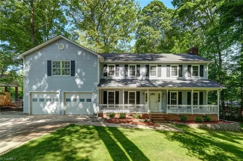 711 Woodsway Ct, Reidsville, NC 27320