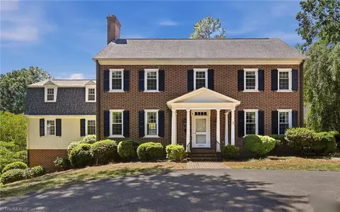 2850 Merry Acres Ln, Winston Salem, NC 27106