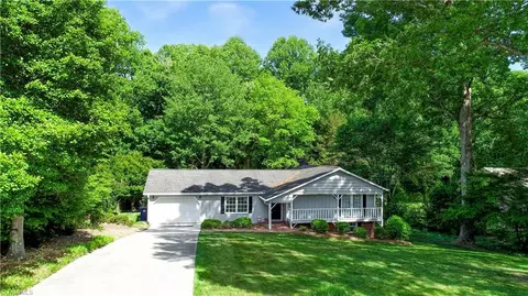 1823 Pope Ln, Kernersville, NC 27284