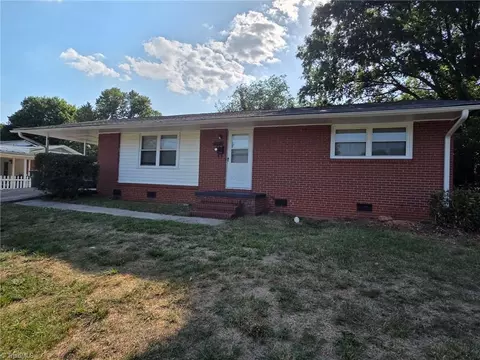 2812 Emerson St, Winston Salem, NC 27107