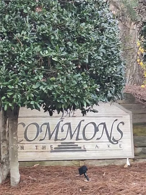 3701 Cotswold Ter, Greensboro, NC 27410