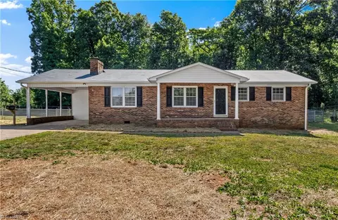 4609 Paradise Ln, Winston Salem, NC 27101
