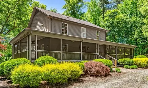 5264 Williard Rd, Oak Ridge, NC 27310