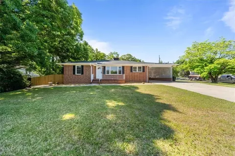 3764 Yarbrough Ave, Winston Salem, NC 27106