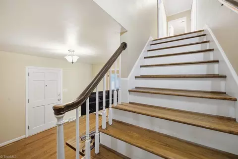 Entry Way - 1108 Gatehouse Rd, High Point, NC 27262 photo 2 of 2