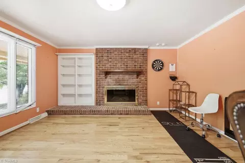 Living - 1108 Gatehouse Rd, High Point, NC 27262 photo 3 of 4