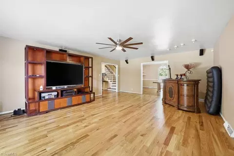 Living - 1108 Gatehouse Rd, High Point, NC 27262 photo 1 of 4