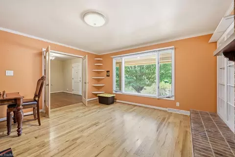 Living - 1108 Gatehouse Rd, High Point, NC 27262 photo 4 of 4