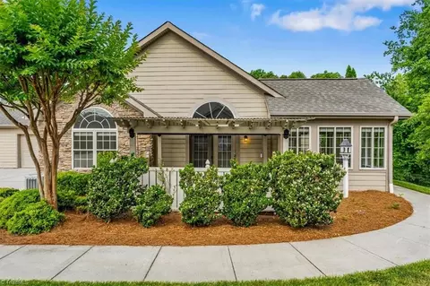 4183 Birch Hammock Dr, Greensboro, NC 27409