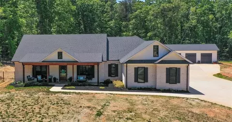 7988 Ridge Rd, Tobaccoville, NC 27050