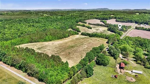 1832 Tysinger Rd, Denton, NC 27239 photo 17