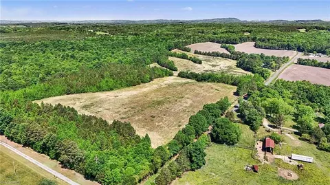 1832 Tysinger Rd, Denton, NC 27239 photo 13